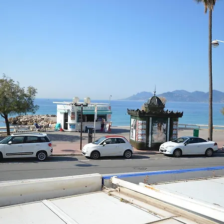 Studio 30 Meters From The Sea
