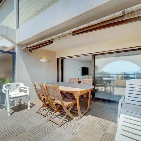 Studio 30 Meters From The Sea